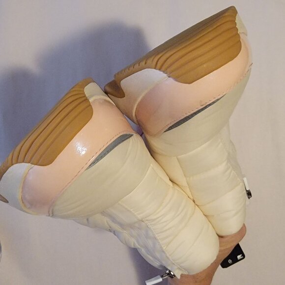 NEW Sorel Kinetic Impact Puffy Zip Boots Womens 12 Winter Chic Modern Cozy Retro - Picture 3 of 10